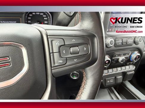 Used 2021 GMC Sierra 1500 AT4 w/ AT4 Carbonpro Edition AWD/4WD image 17