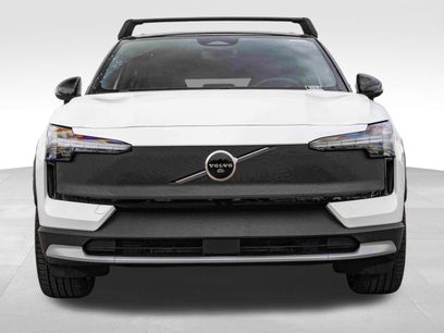 New 2026 Volvo EX30 Cross Country Ultra w/ Protection Package Premier