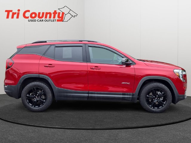 Used 2022 GMC Terrain AT4 w/ Infotainment Package II AWD/4WD image 9