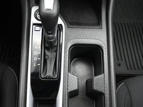 Used 2021 Nissan Sentra SV FWD image 18