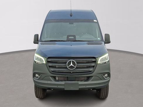 Used 2026 Mercedes-Benz Sprinter 2500 image 2