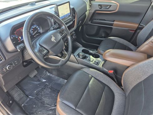 Used 2021 Ford Bronco Sport Outer Banks w/ Outer Banks Package (96D) image 11