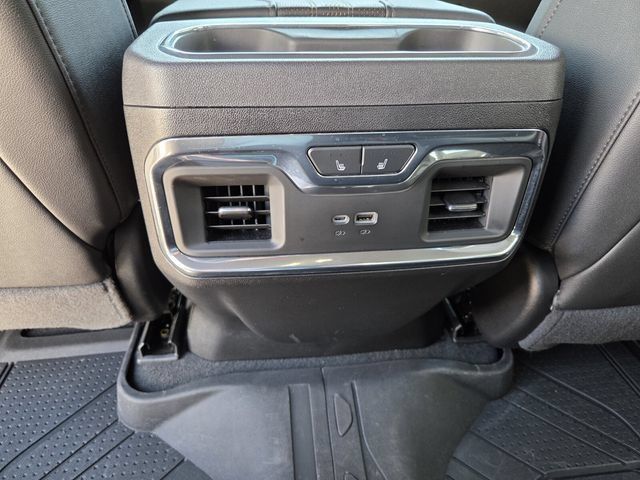 Used 2024 Chevrolet Silverado 1500 High Country w/ High Country Premium Package AWD/4WD image 18