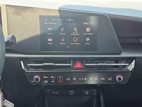 Used 2025 Kia Niro LX FWD image 19