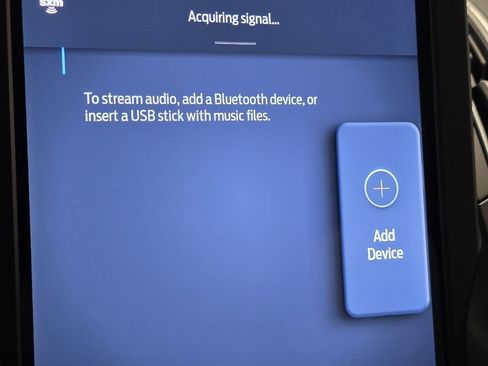 Used 2022 Ford Edge Titanium image 4