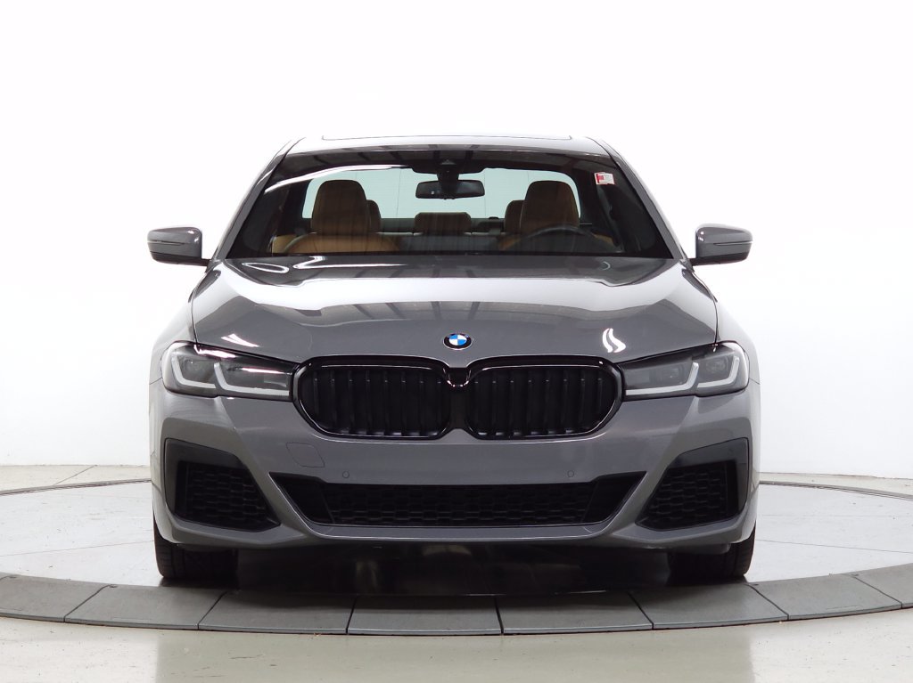 Used 2022 BMW 540i xDrive w/ M Sport Package AWD/4WD image 2