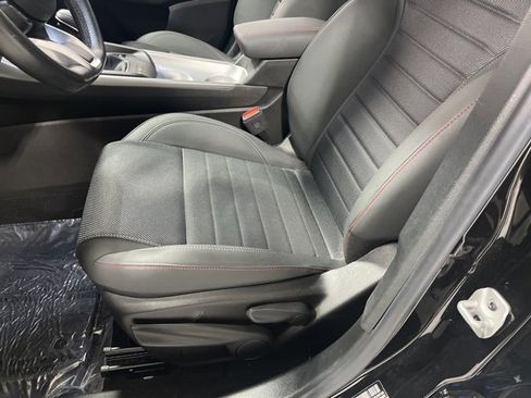 Used 2023 Dodge Hornet GT w/ Tech Pack w/o Parking image 7