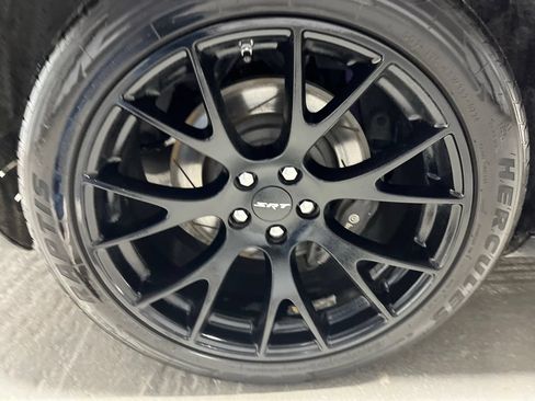 Used 2016 Dodge Challenger R/T Scat Pack RWD image 38