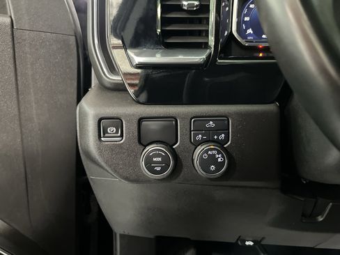 Used 2025 Chevrolet Silverado 1500 LT RWD image 26