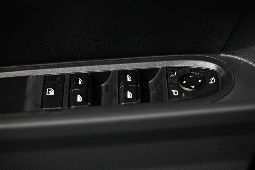 New 2026 MINI Cooper 4-Door Hardtop FWD image 17