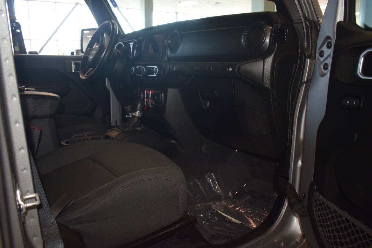 Used 2020 Jeep Wrangler Unlimited Sport AWD/4WD image 36