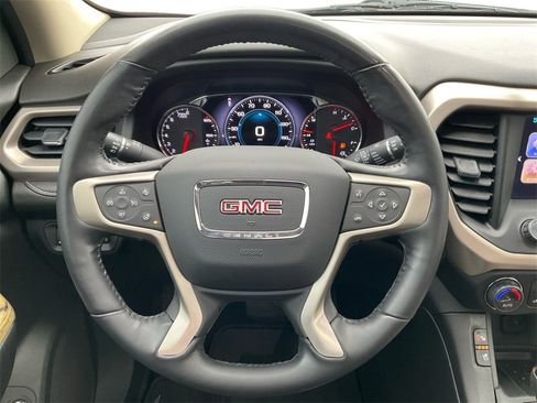 Used 2018 GMC Acadia Denali w/ Technology Package image 16