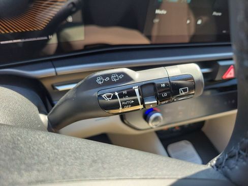 New 2026 Kia Sportage EX image 31