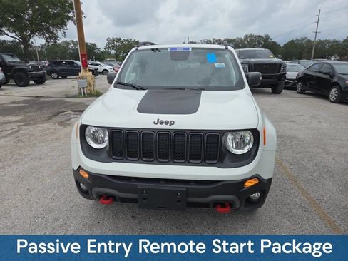 Used 2019 Jeep Renegade Trailhawk AWD/4WD image 3