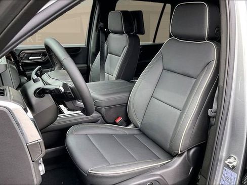 New 2026 GMC Yukon Elevation w/ Elevation Premium Package image 11