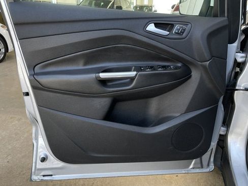 Used 2016 Ford Escape Titanium AWD/4WD image 9