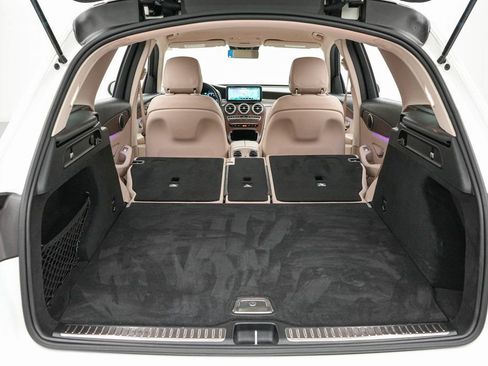 Used 2022 Mercedes-Benz GLC 300 4MATIC image 24