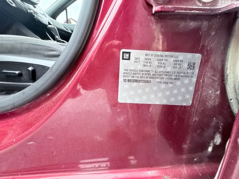 Used 2017 Chevrolet Cruze LT w/ Convenience Package image 18