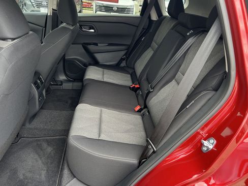 Used 2026 Nissan Rogue SV FWD image 22