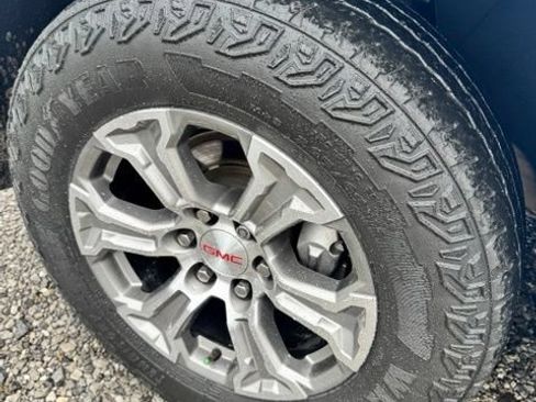 Used 2022 GMC Yukon SLE RWD image 7