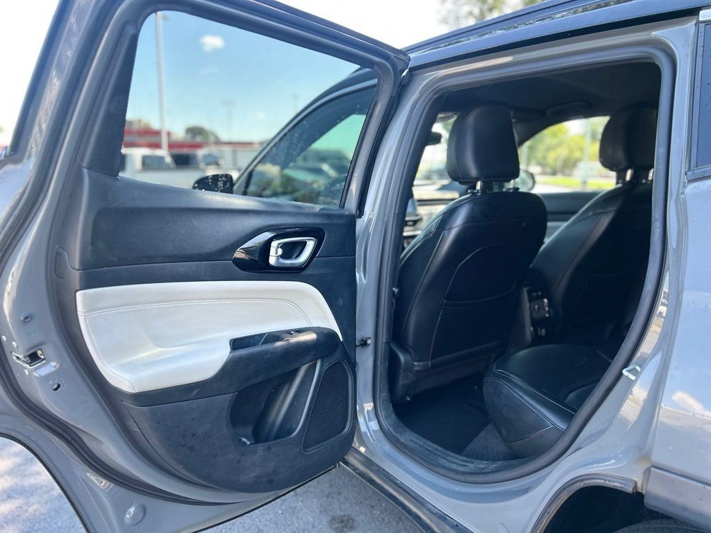 Used 2023 Jeep Compass Limited AWD/4WD image 26