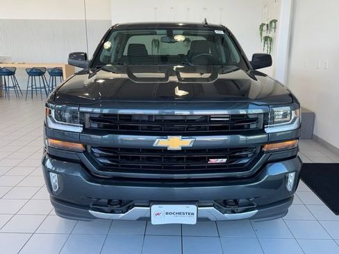 Used 2018 Chevrolet Silverado 1500 LT w/ All Star Edition AWD/4WD image 34
