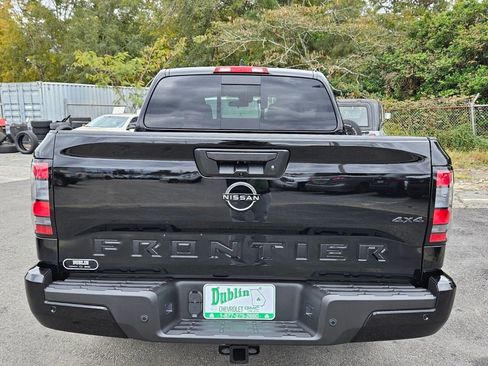 New 2026 Nissan Frontier SV w/ SV Convenience Package AWD/4WD image 11