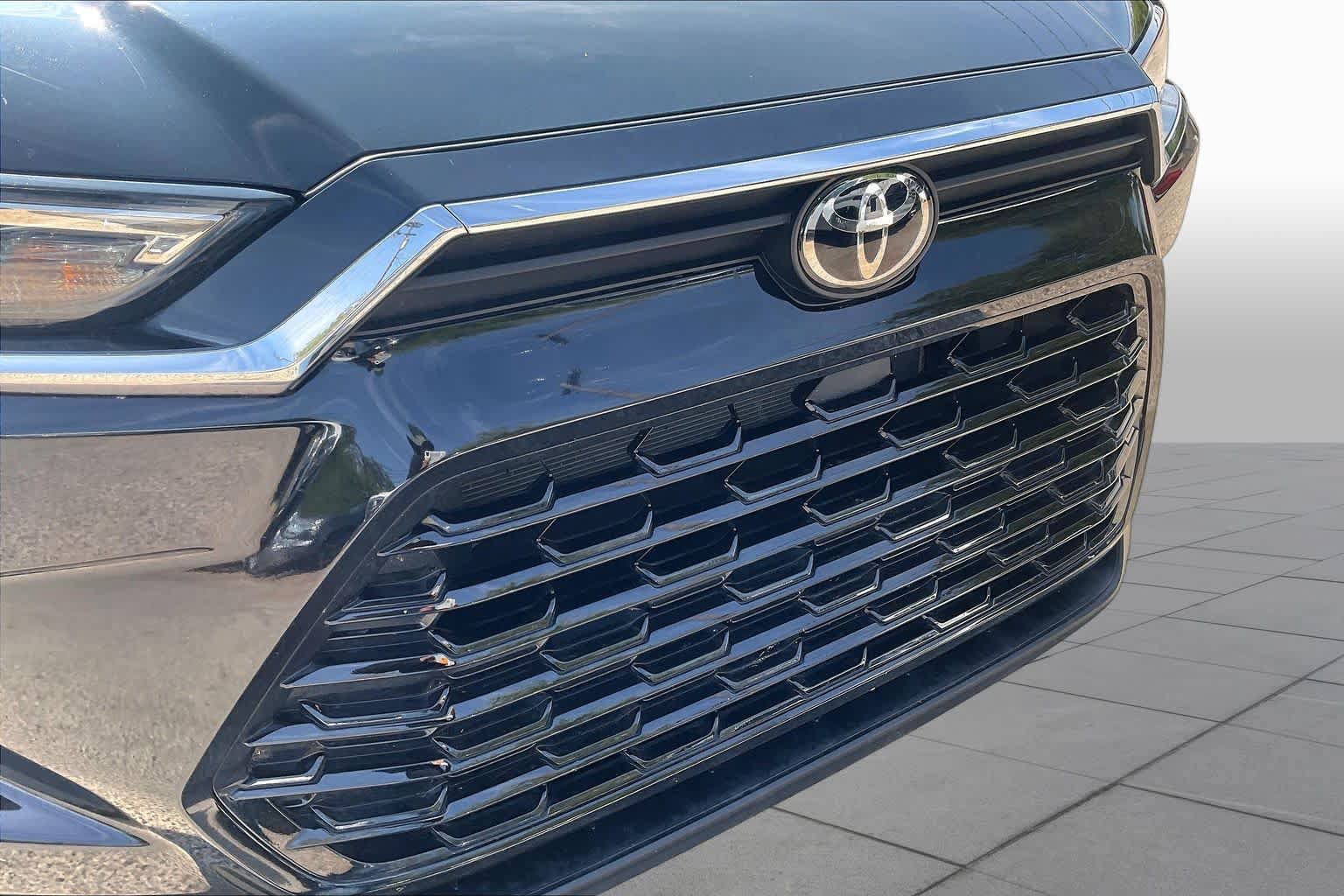 Used 2026 Toyota Grand Highlander FWD image 29