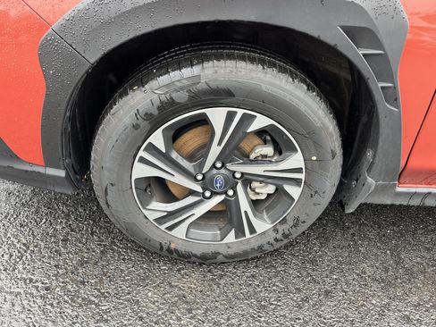 Certified 2025 Subaru Crosstrek 2.5i Premium AWD/4WD image 10