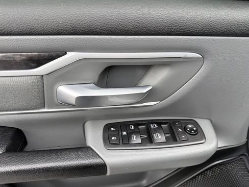 Used 2020 RAM 1500 Big Horn RWD image 9
