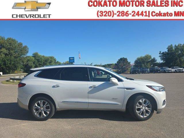 Used 2018 Buick Enclave Avenir w/ Avenir Technology Package AWD/4WD image 8