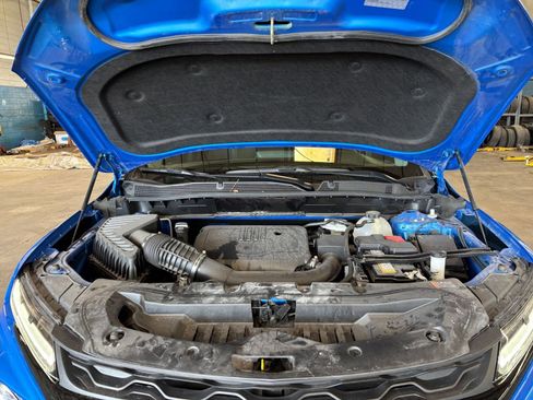 Used 2025 Chevrolet Blazer LT image 32