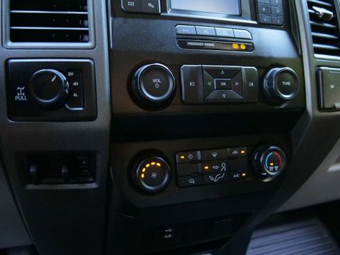 Used 2020 Ford F250 XL w/ Power Equipment Group AWD/4WD image 14