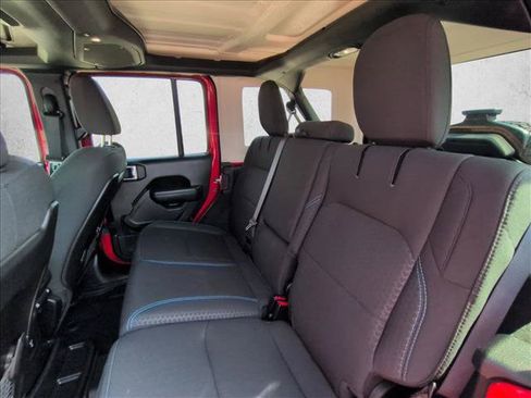 Certified 2024 Jeep Wrangler Unlimited Rubicon 4xe AWD/4WD image 19