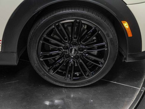 Certified 2023 MINI Cooper S image 9