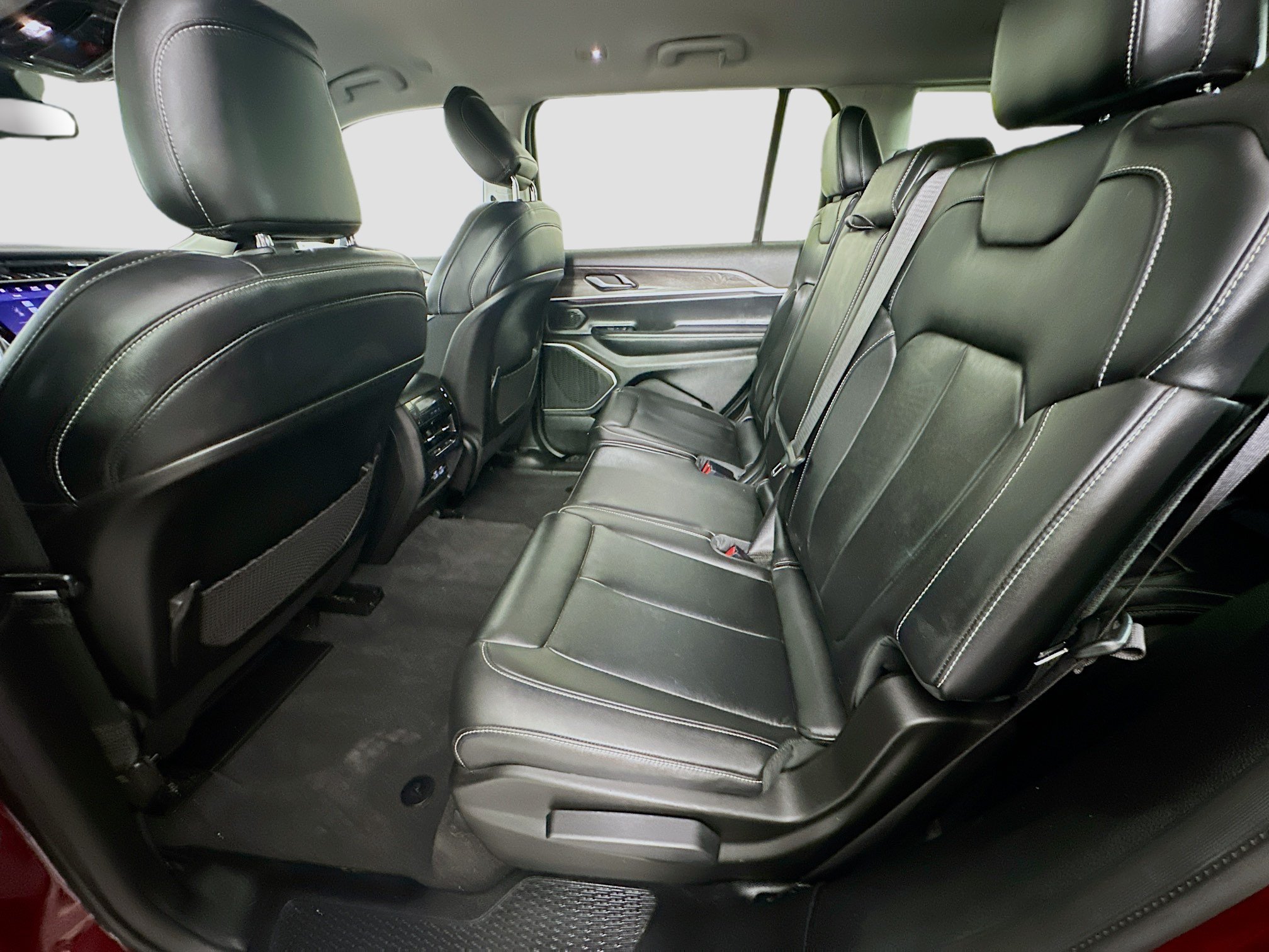 Used 2021 Jeep Grand Cherokee L Limited RWD image 29