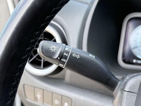 Used 2022 Hyundai Kona Limited FWD image 66