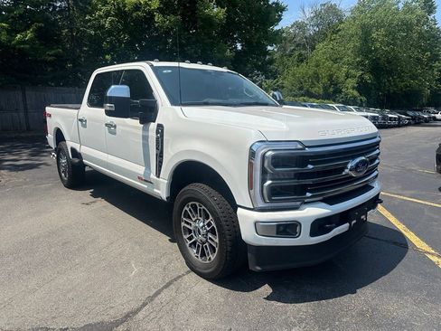 Used 2026 Ford F350 Platinum w/ Platinum Plus Package AWD/4WD image 3