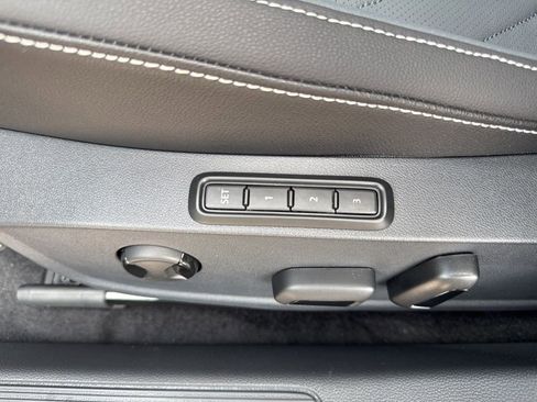 New 2025 Volkswagen Jetta SEL image 16