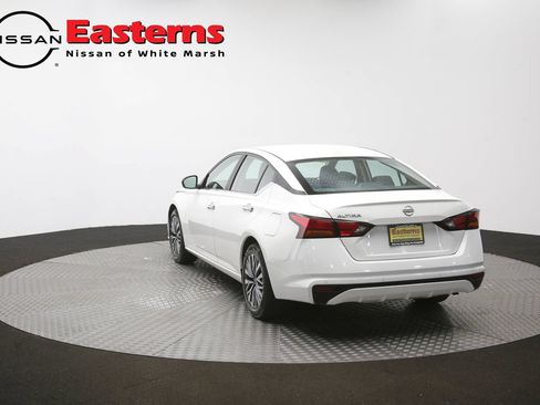 Used 2025 Nissan Altima 2.5 SV FWD image 64
