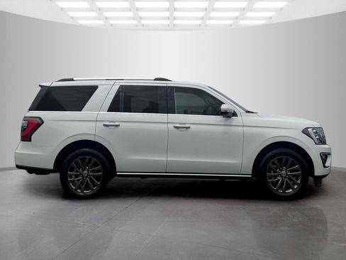 Used 2021 Ford Expedition Limited RWD image 2