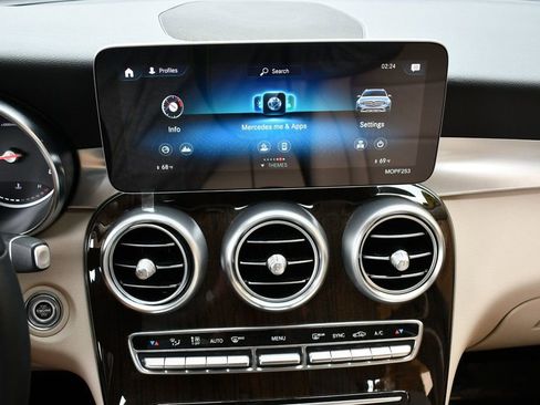 Used 2022 Mercedes-Benz GLC 300 image 49