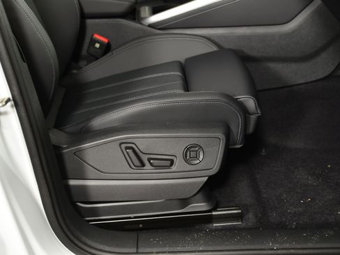 New 2025 Audi Q5 Premium Plus AWD/4WD image 11