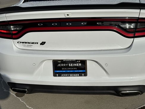 Used 2019 Dodge Charger SXT w/ Plus Group image 13