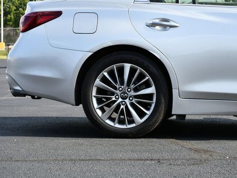 Used 2020 INFINITI Q50 Luxe w/ Essential Package (3.0T Luxe) AWD/4WD image 10