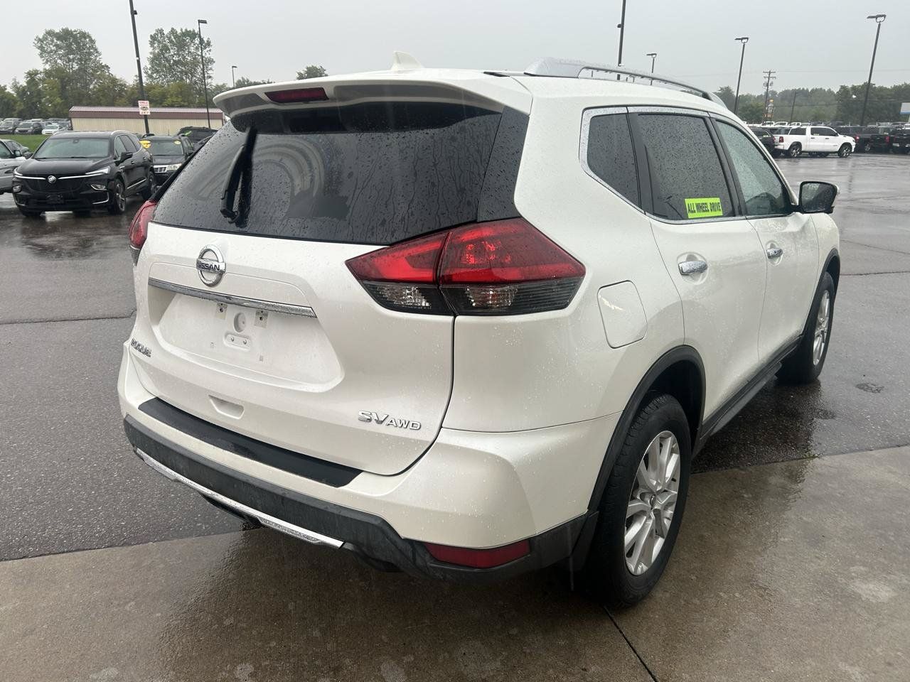 Used 2018 Nissan Rogue SV w/ Premium Package AWD/4WD image 5