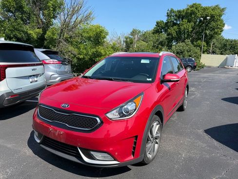 Used 2017 Kia Niro Touring FWD image 6