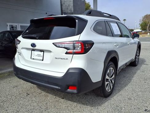Used 2025 Subaru Outback Premium AWD/4WD image 21