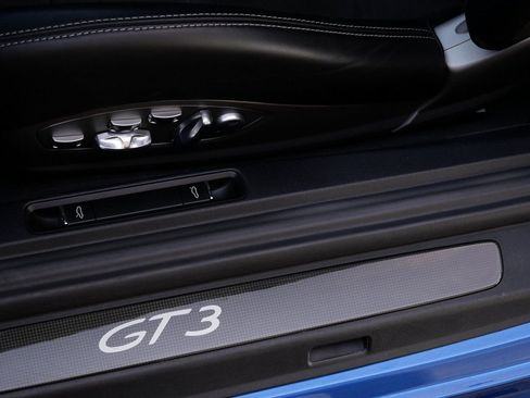 Used 2015 Porsche 911 GT3 image 16