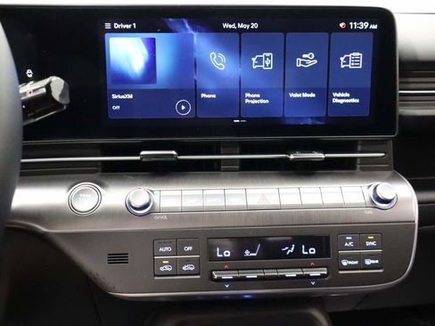 Used 2026 Hyundai Kona SEL Sport FWD image 11